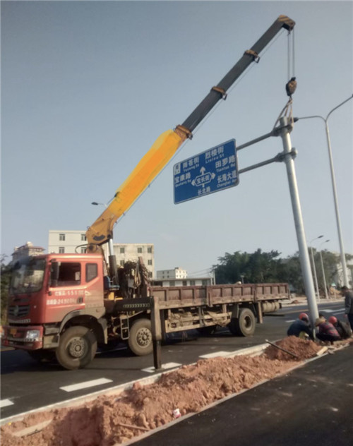 新都区设备吊装租赁吊车要用多大吊车