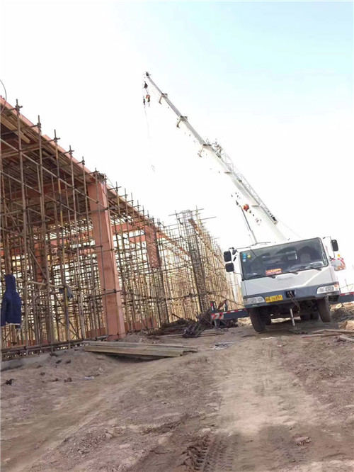 新都区25 吨、50 吨吊车怎么选？多大重量 / 半径适合对应车型？