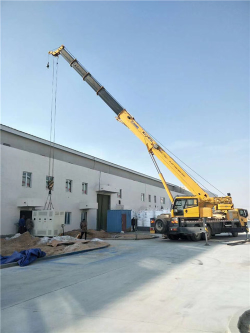 新都区“超载就喊停”—— 吊车的 “重量保镖” 技术