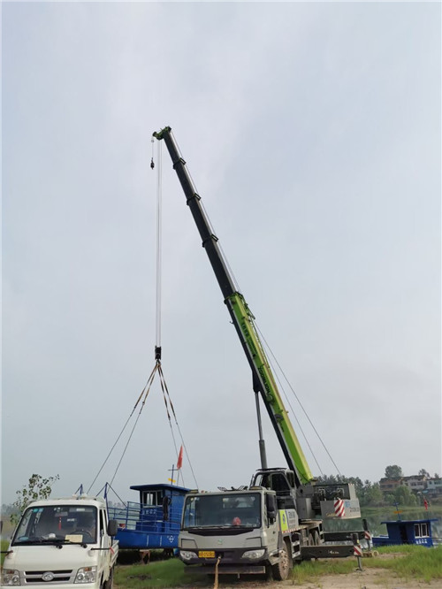 新都区桥梁建设吊装案例